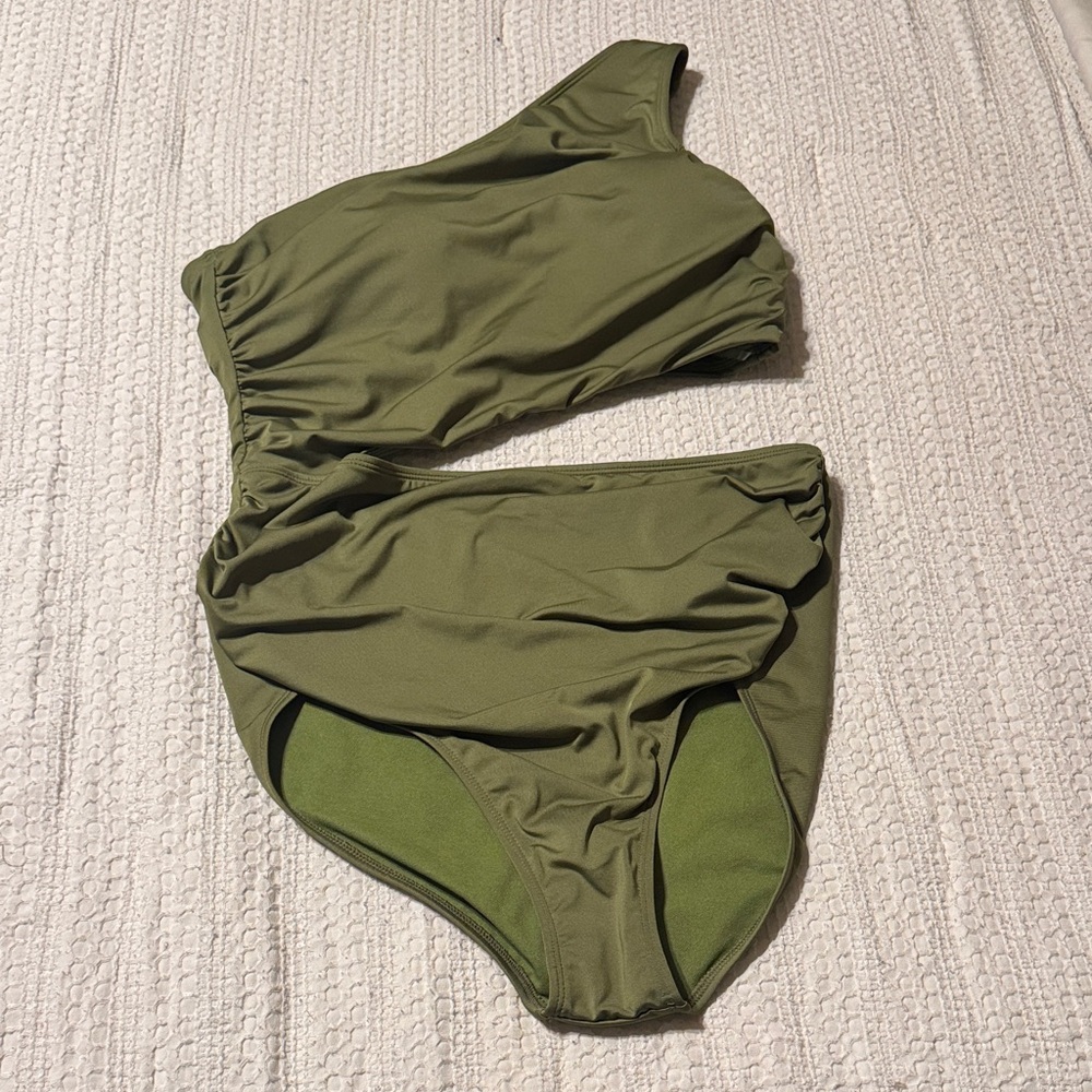 Shade & Shore Shirred One Shoulder One Piece Swimsuit Green Size XL NWT